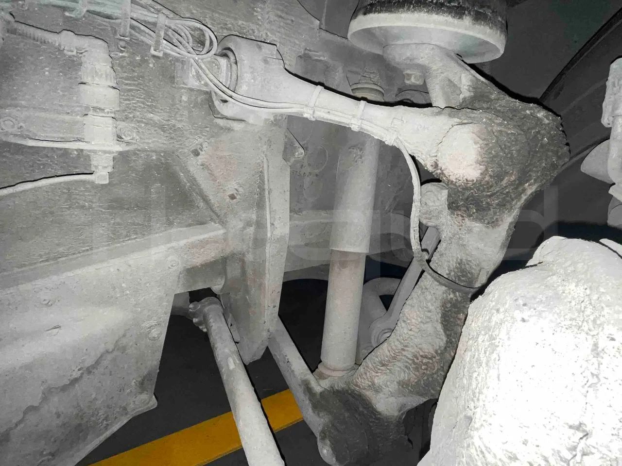 Mercedes-Benz Citaro O530G - Euro4 - 260kW - 17.940mt - front shock absorbers left