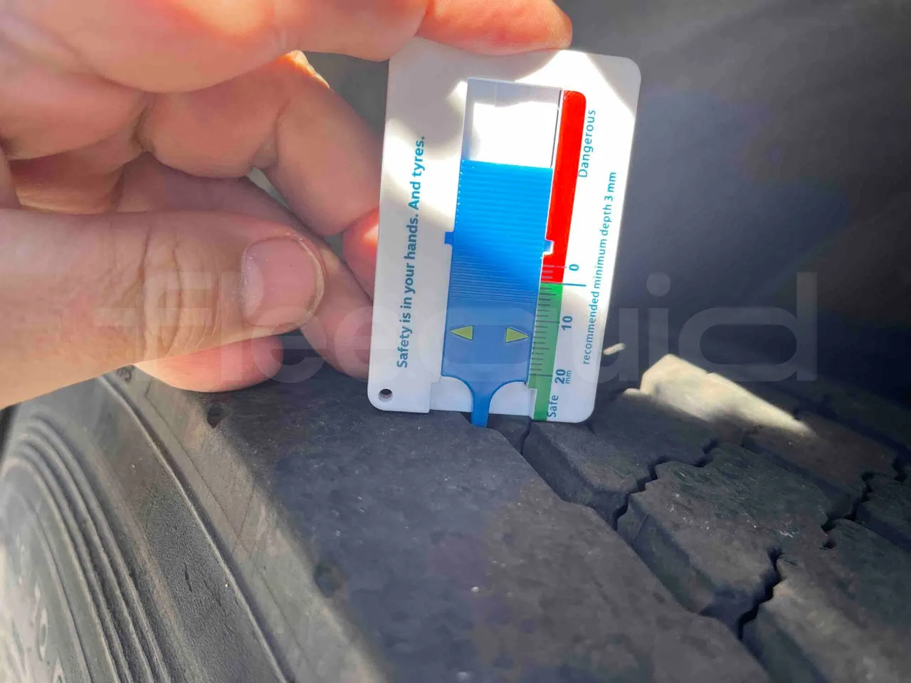 Mercedes-Benz Citaro O530G - Euro4 - 260kW - 17.940mt - tread condition third axle tires left