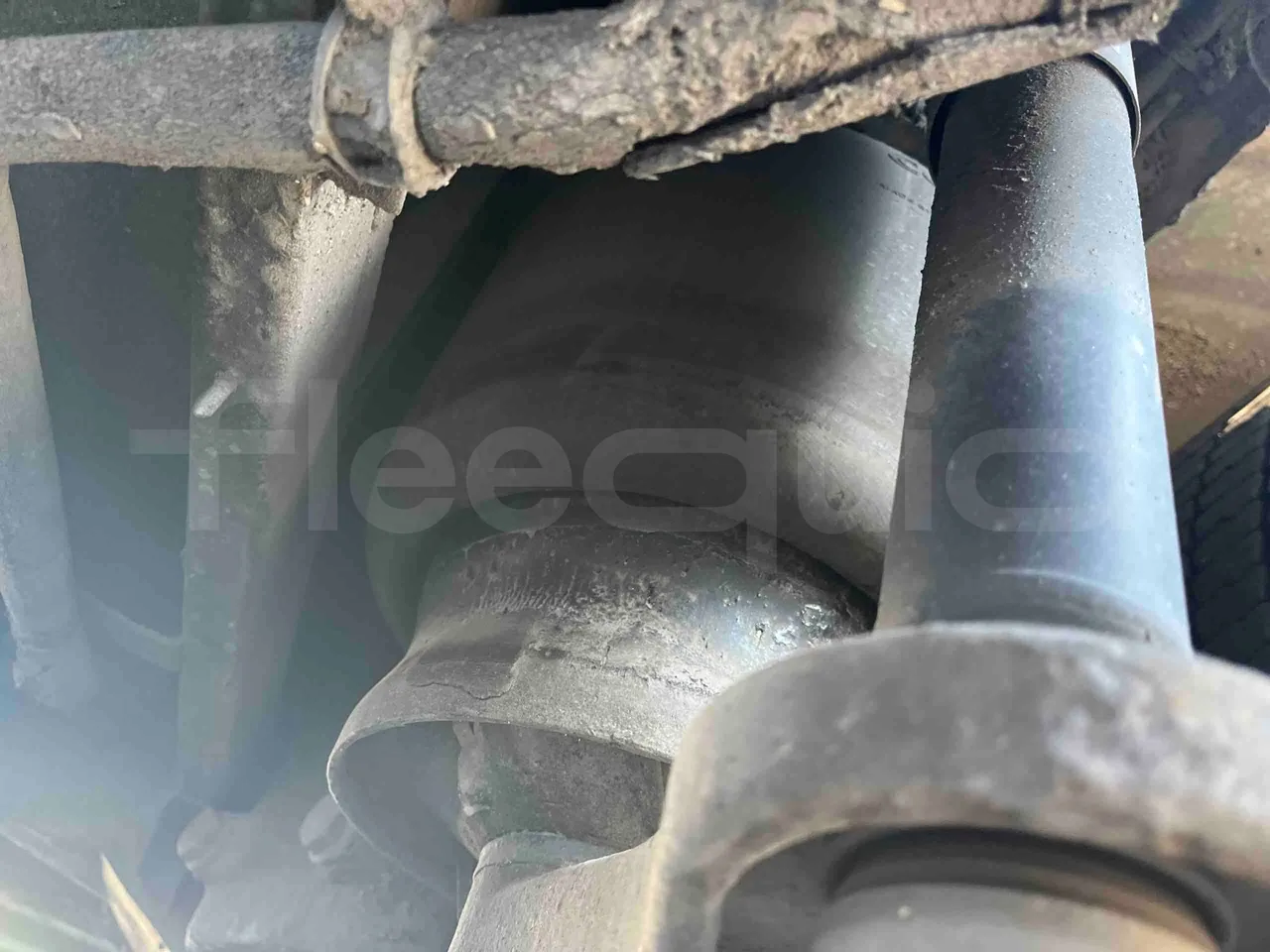 Mercedes-Benz Citaro O530G - Euro4 - 260kW - 17.940mt - axel 3 shock absorbers 1 left