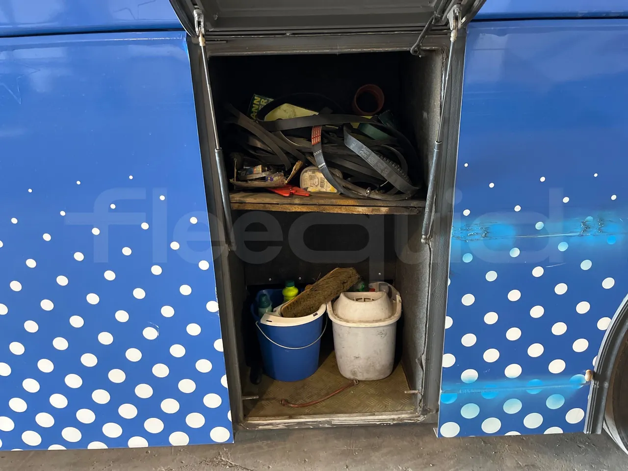 Irisbus Eurorider C-43 -EUR3- 316kW -12m - jack and driver keys