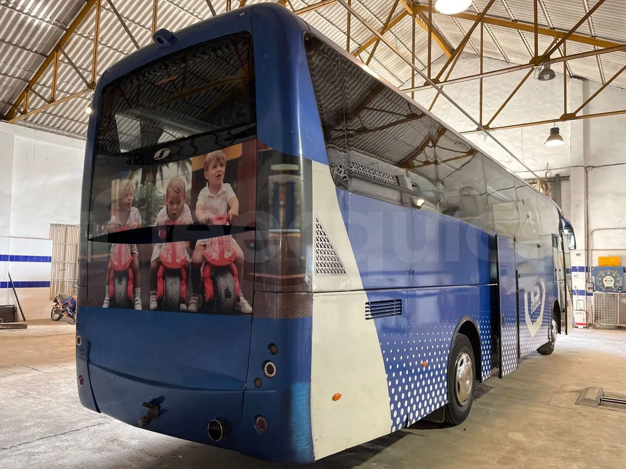 Irisbus Eurorider C-43 -EUR3- 316kW -12m - 3/4 right rear doors open