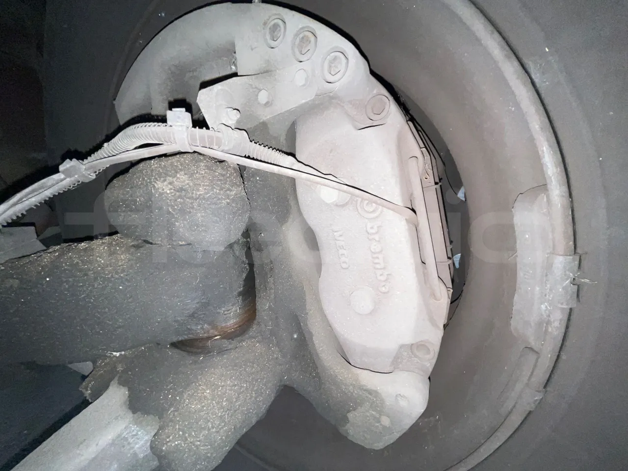 Irisbus Eurorider C-43 -EUR3- 316kW -12m - front brake calipers left