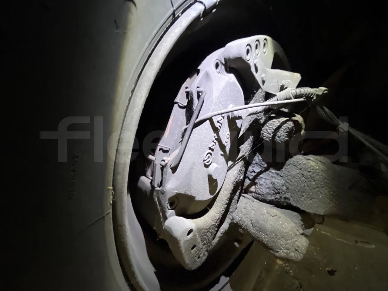 Irisbus Eurorider C-43 -EUR3- 316kW -12m - front brake calipers right