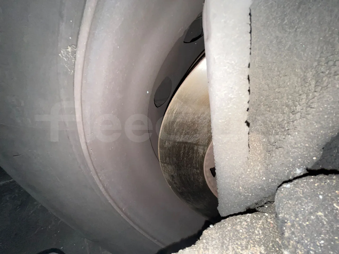 Irisbus Eurorider C-43 -EUR3- 316kW -12m - front discs left