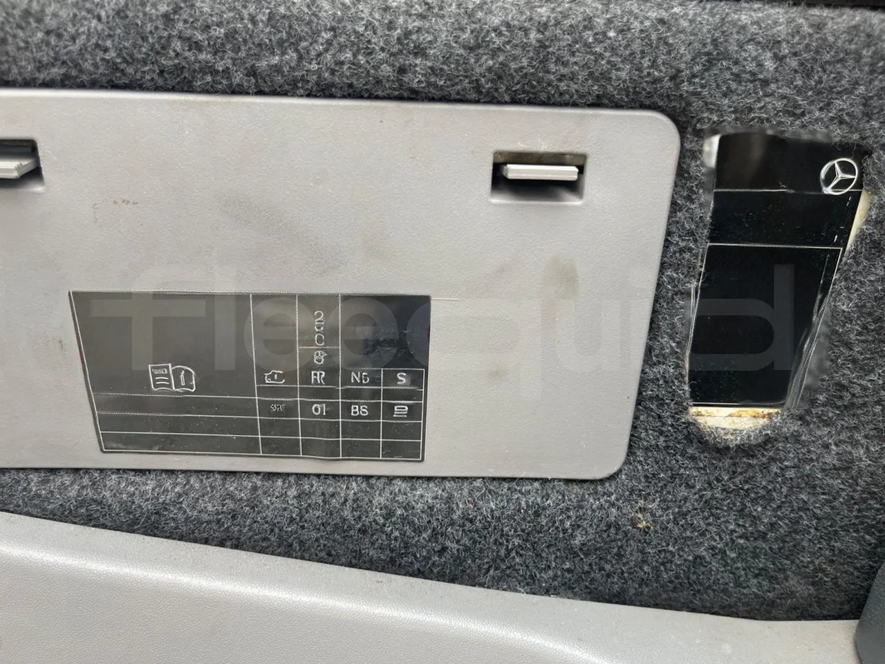 Mercedes-Benz Sprinter 906BB50 - Euro6 -7,36m - 140kw - front door 1 open