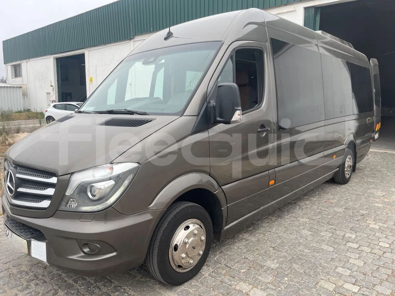 Mercedes-Benz Sprinter 906BB50 - Euro6 -7,36m - 140kw - 3/4 front left (mandatory for bus to scrap)