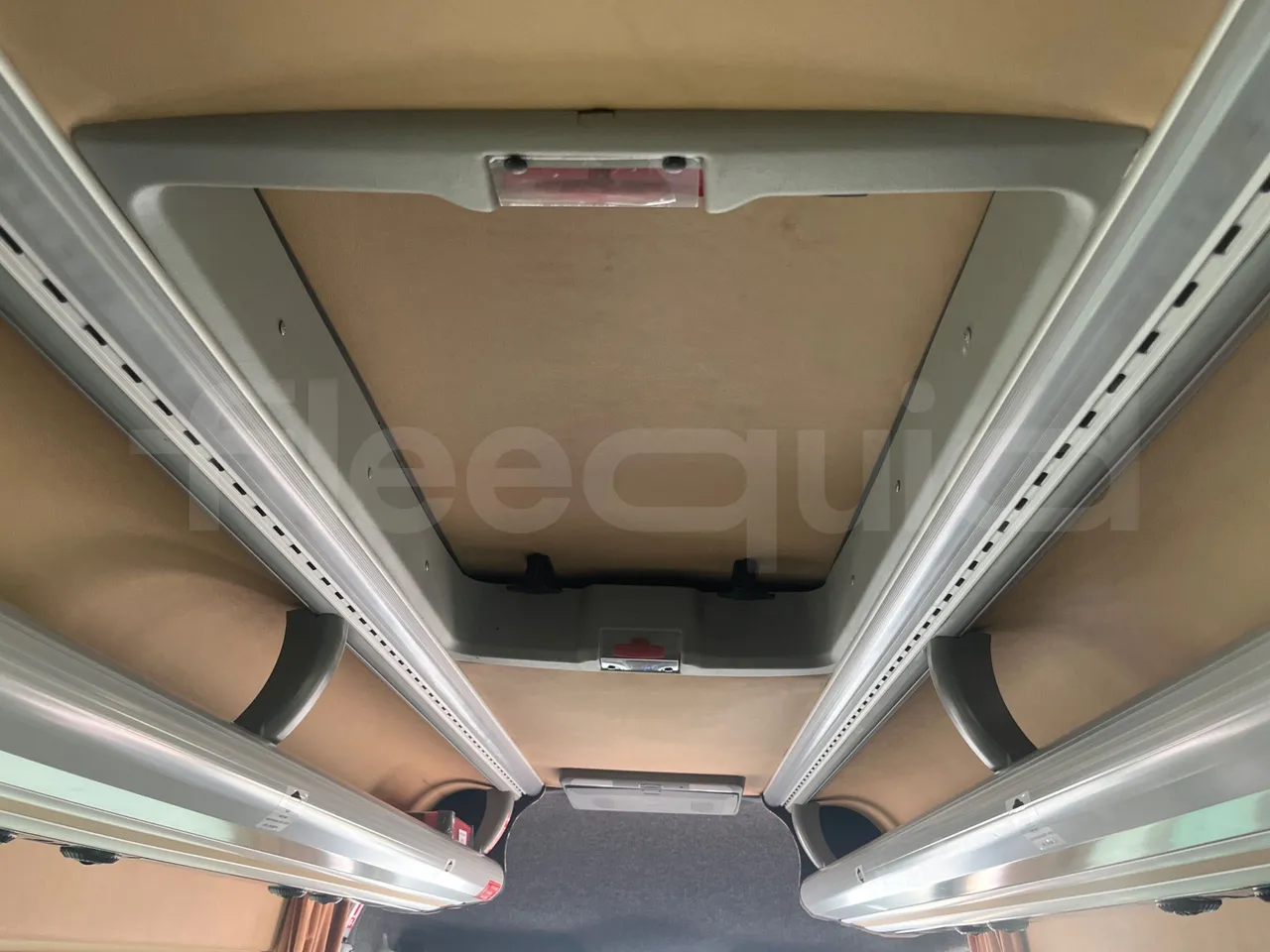 Mercedes-Benz Sprinter 906BB50 - Euro6 -7,36m - 140kw - overhead compartments photo