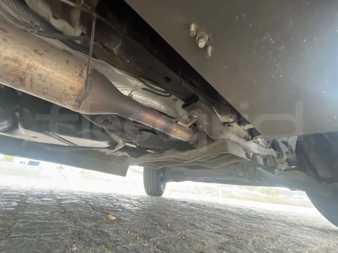Mercedes-Benz Sprinter 906BB50 - Euro6 -7,36m - 140kw - axle 2 shock absorbers 2 left