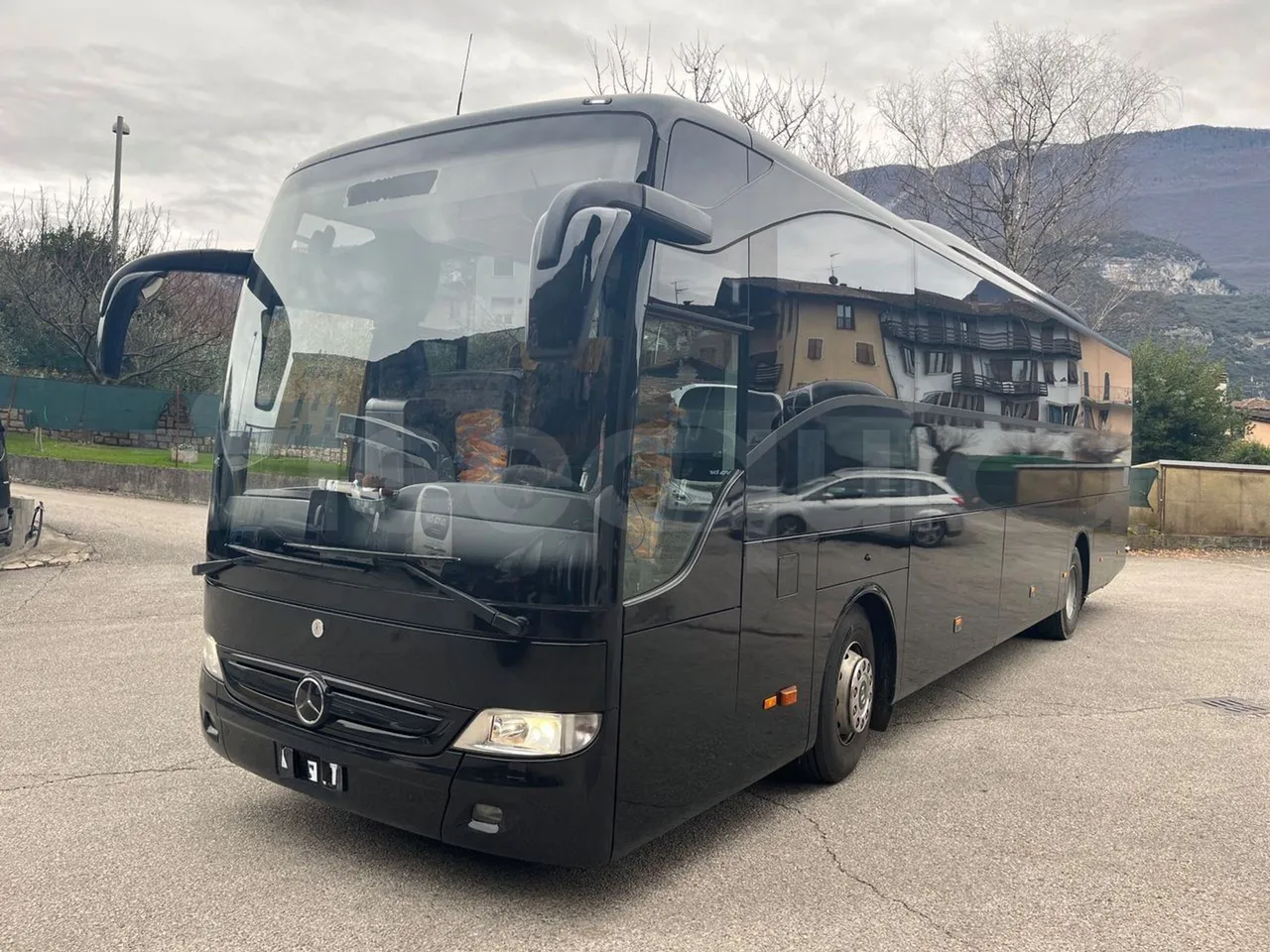 Mercedes-Benz Tourismo RHD-DG3AKAA - Euro6 -315kW -12.140mt - 3/4 front left