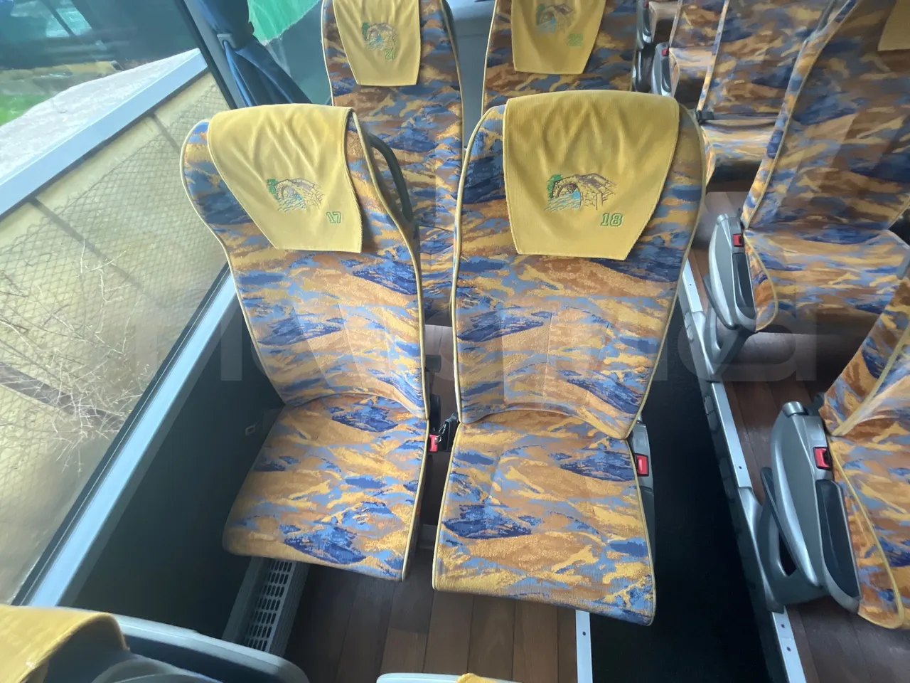 Mercedes-Benz Tourismo RHD-DG3AKAA - Euro6 -315kW -12.140mt - single seat detail