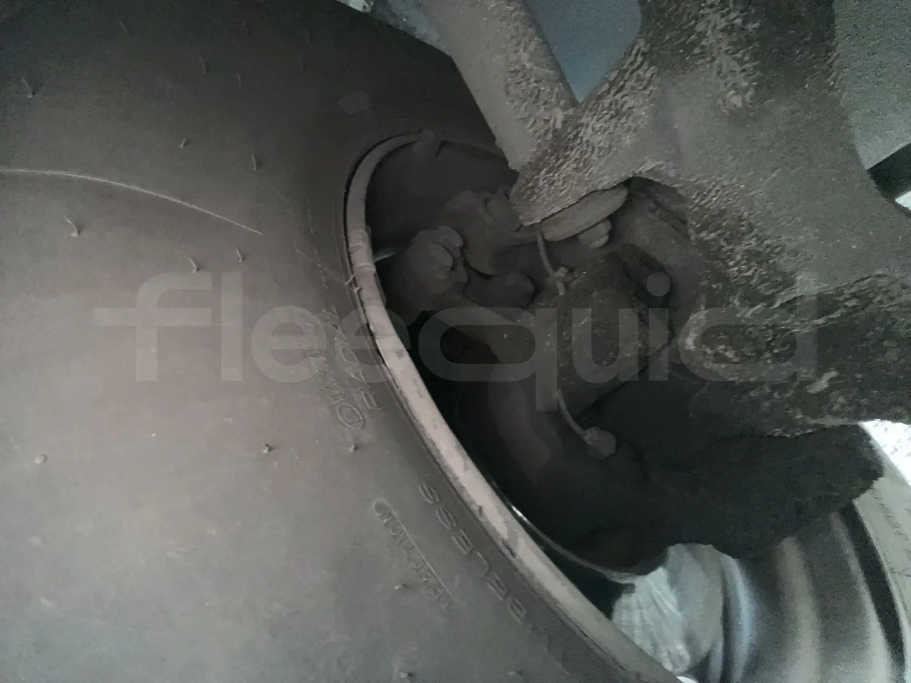 Mercedes-Benz Tourismo RHD-DG3AKAA - Euro6 -315kW -12.140mt - front brake calipers left