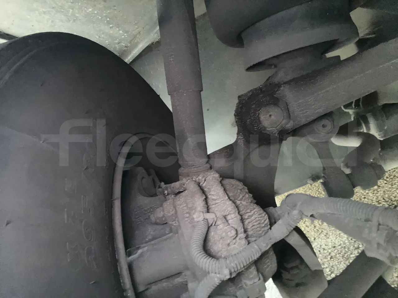 Mercedes-Benz Tourismo RHD-DG3AKAA - Euro6 -315kW -12.140mt - front brake calipers right