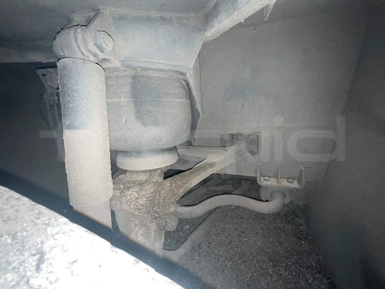 Mercedes-Benz Tourismo RHD-DG3AKAA - Euro6 -315kW -12.140mt - front shock absorbers left