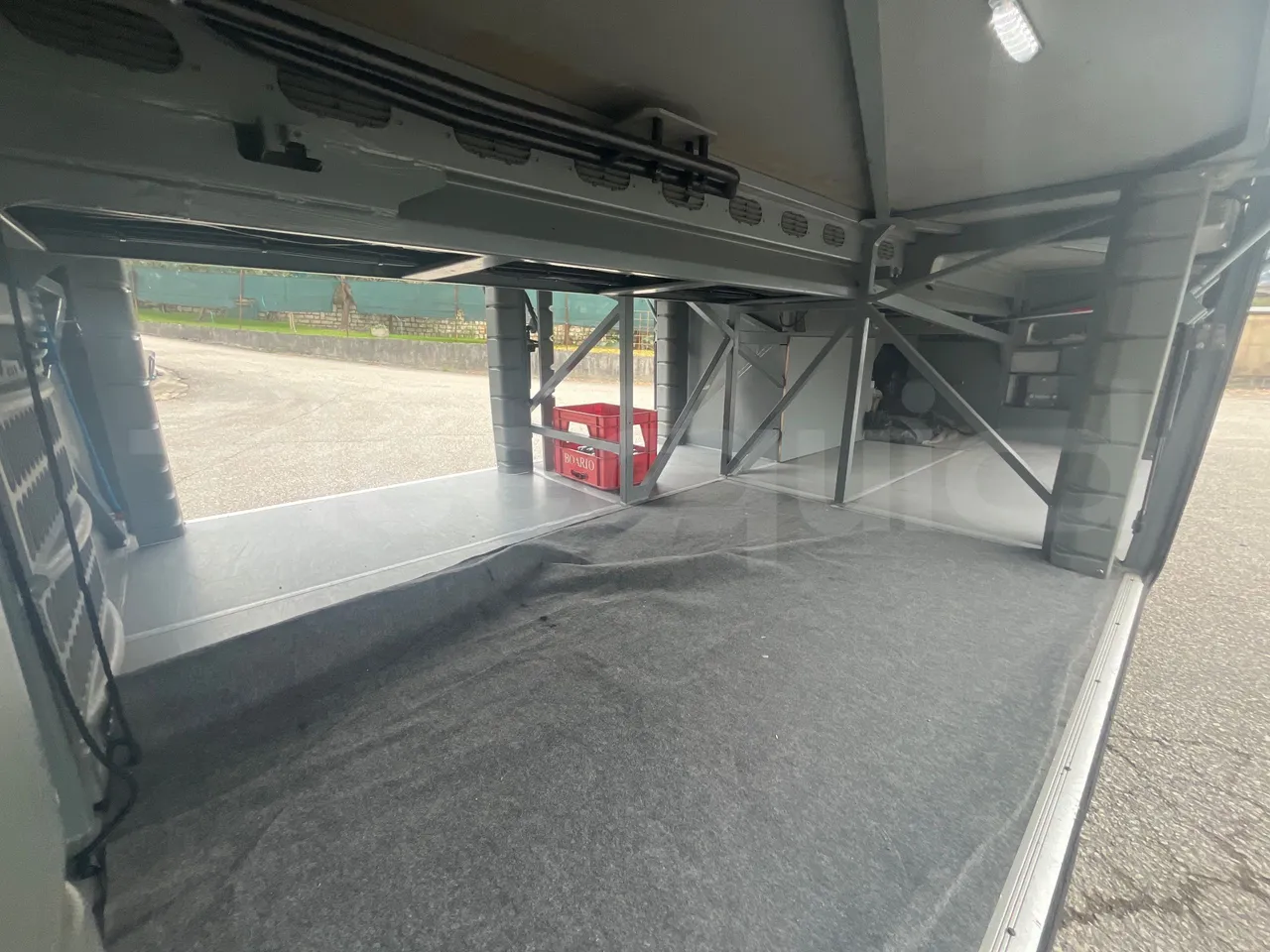 Mercedes-Benz Tourismo RHD-DG3AKAA - Euro6 -315kW -12.140mt - internal frame rust check