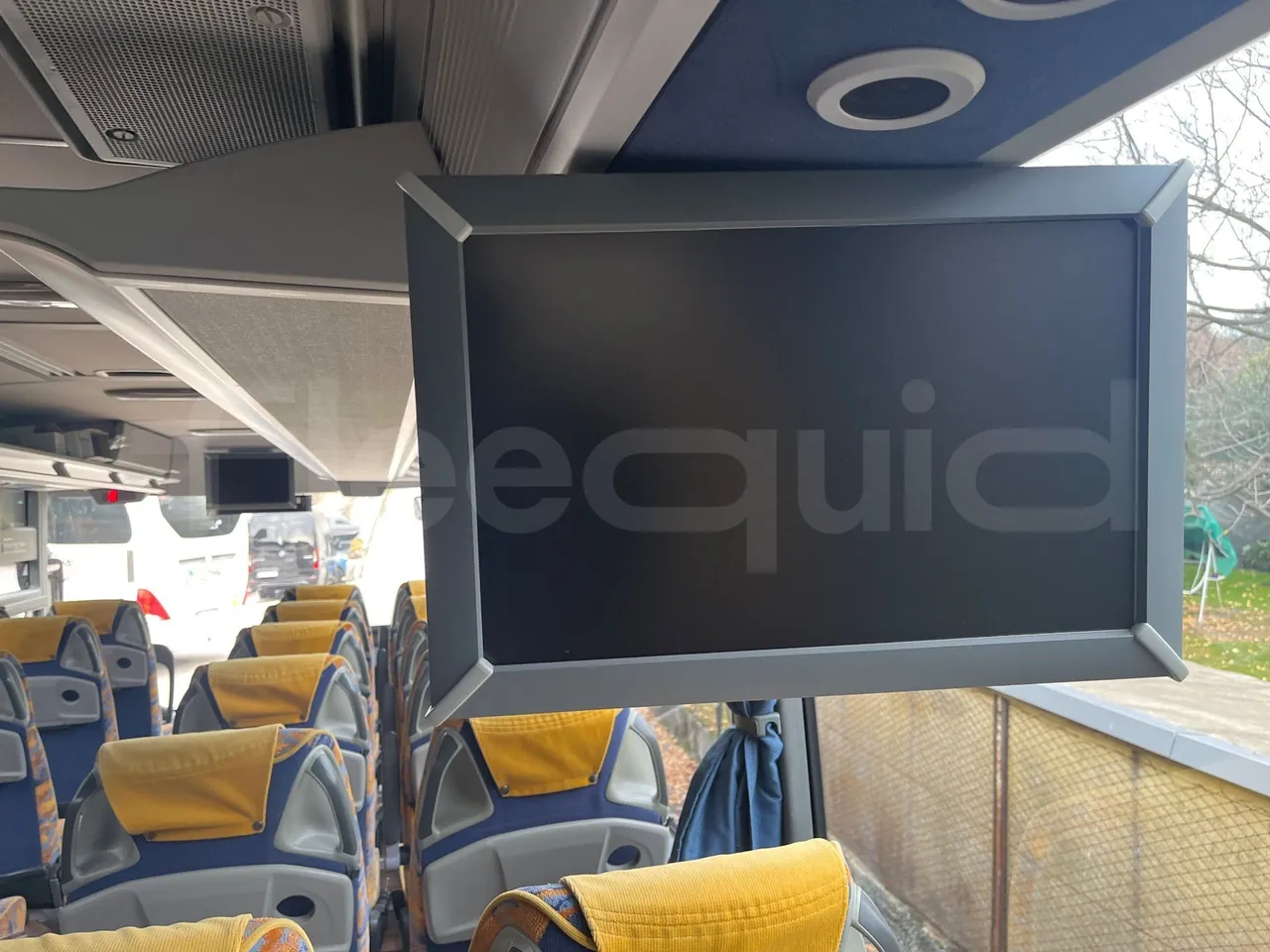 Mercedes-Benz Tourismo RHD-DG3AKAA - Euro6 -315kW -12.140mt - monitor detail photo