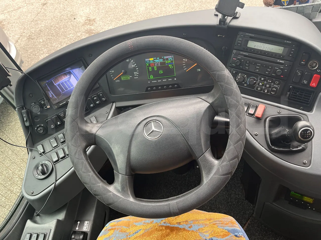 Mercedes-Benz Tourismo RHD-DG3AKAA - Euro6 -315kW -12.140mt - steering wheel photo