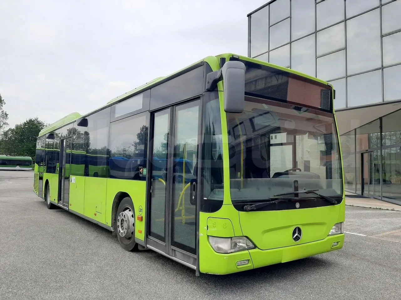 Mercedes-Benz Citaro O 530 LE - Euro5 - 220kW - 13.057mt - 3/4 front right doors