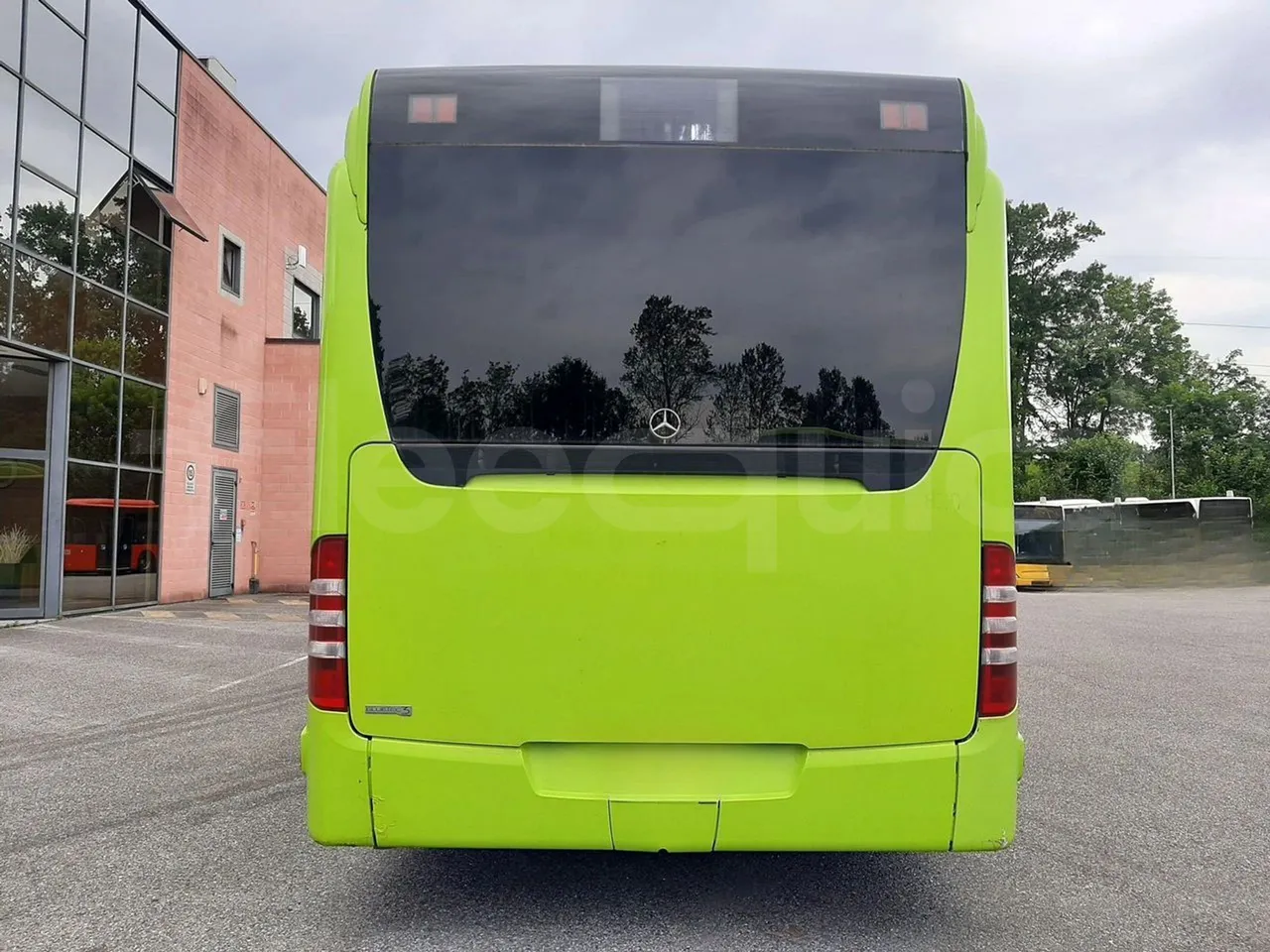 Mercedes-Benz Citaro O 530 LE - Euro5 - 220kW - 13.057mt - rear hatch closed
