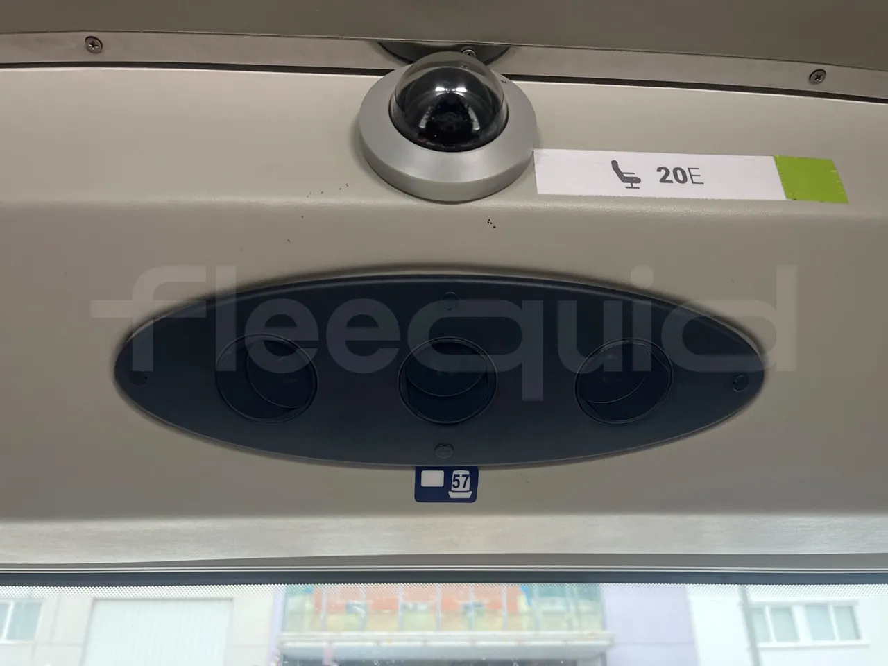 Scania Touring HD 3A8T33A - EUR6 - 331kW - 13.7m - jack and driver keys