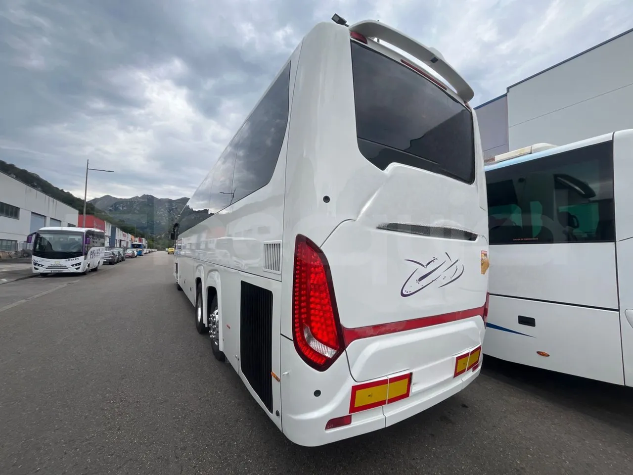 Scania Touring HD 3A8T33A - EUR6 - 331kW - 13.7m - 3/4 left rear side