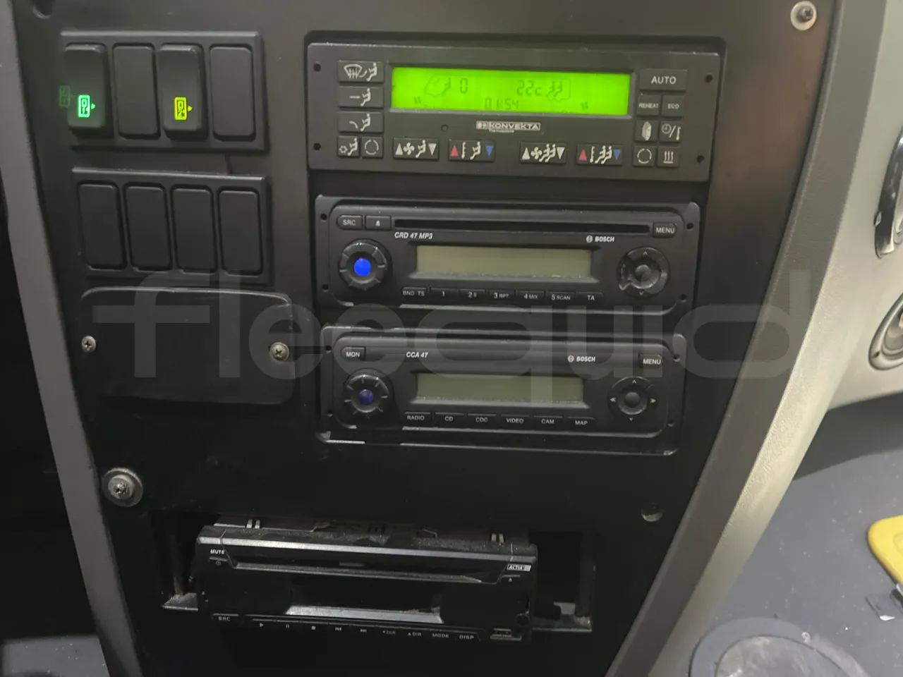 Scania Touring HD 3A8T33A - EUR6 - 331kW - 13.7m - onboard devices 1