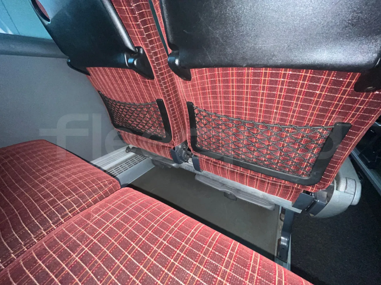 Scania Touring HD 3A8T33A - EUR6 - 331kW - 13.7m - mesh detail photo