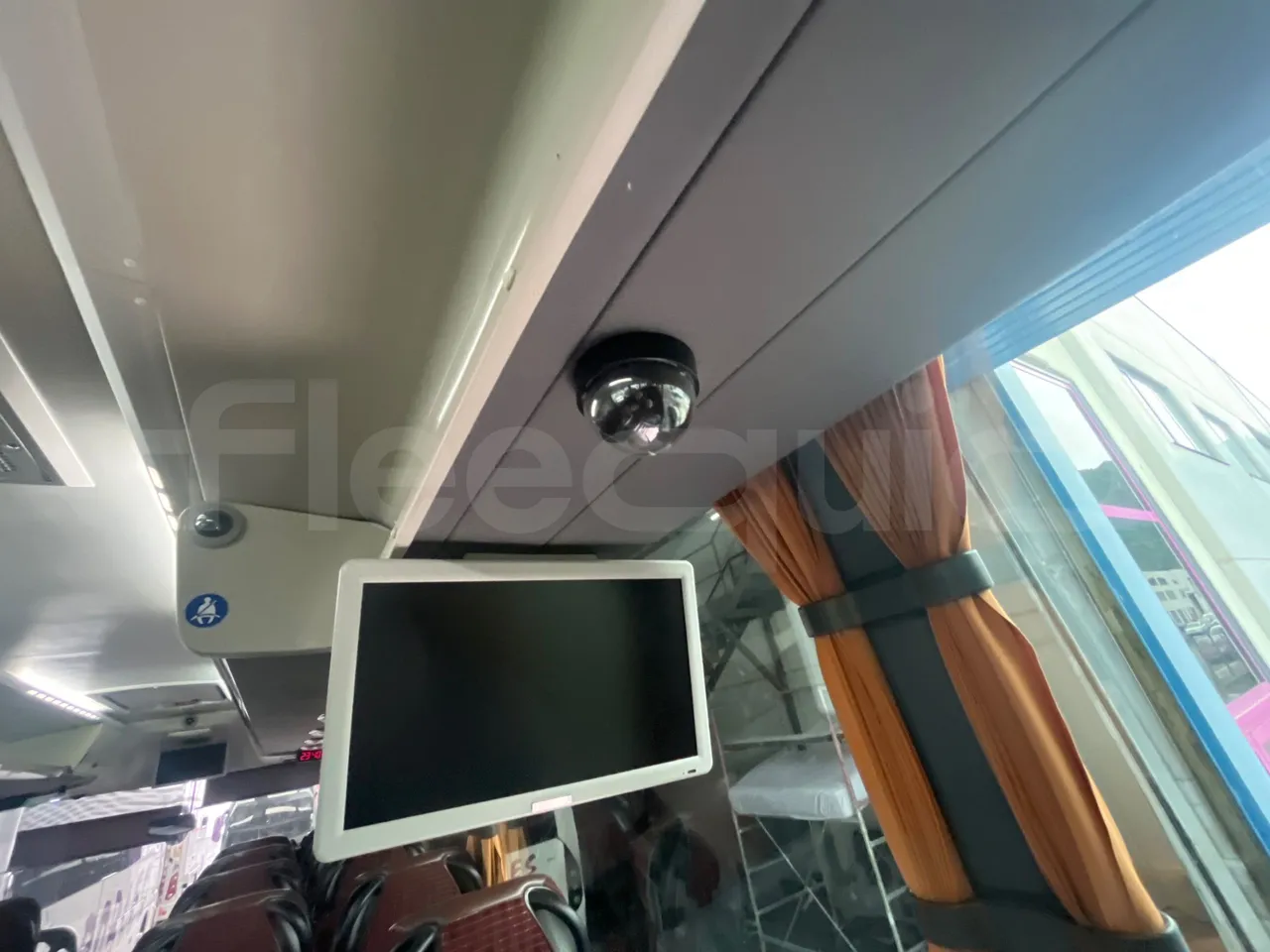Scania Touring HD 3A8T33A - EUR6 - 331kW - 13.7m - disabled area photo