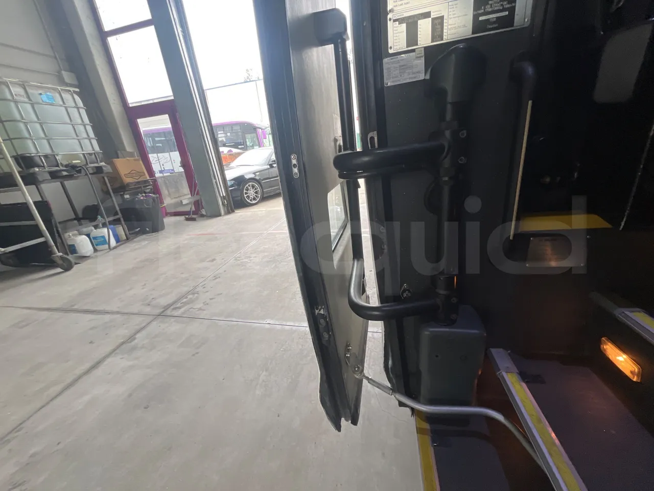 Scania Touring HD 3A8T33A - EUR6 - 331kW - 13.7m - door mechanism photo
