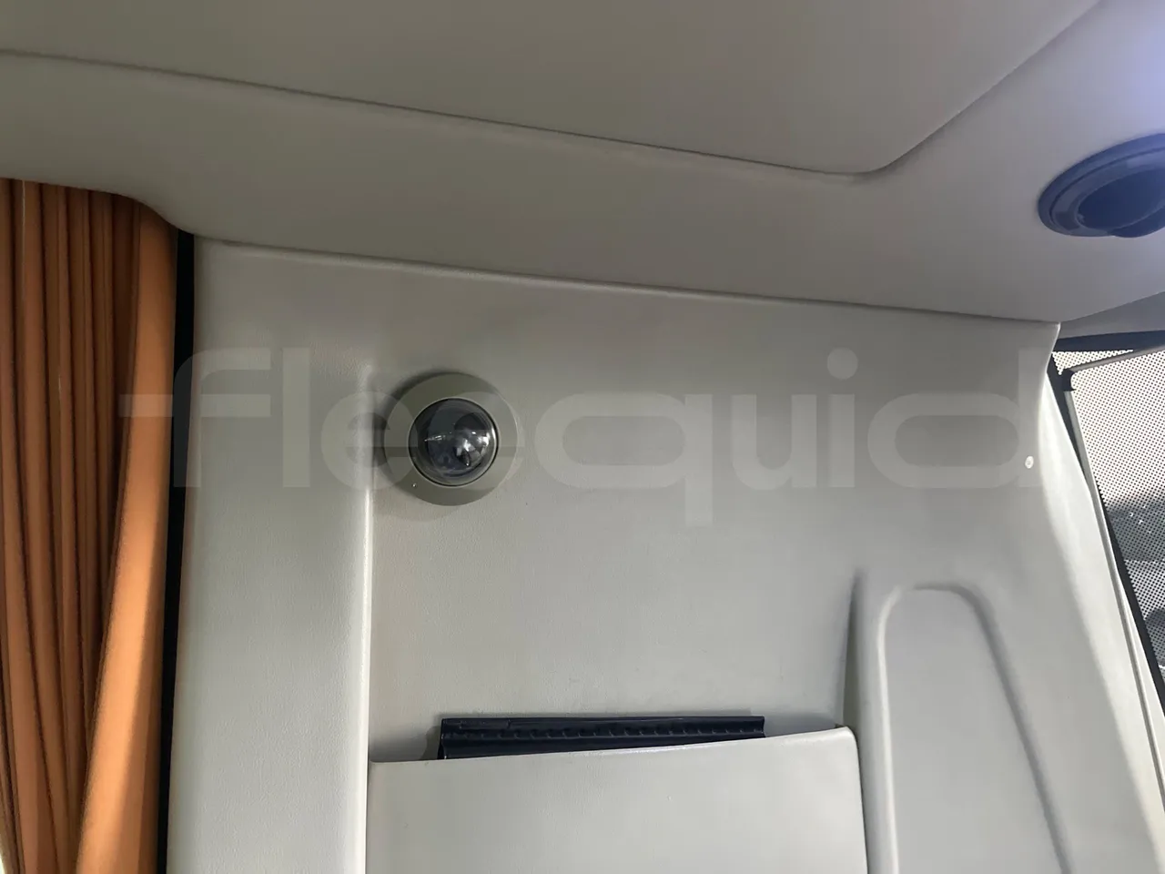 Scania Touring HD 3A8T33A - EUR6 - 331kW - 13.7m - handrails photo
