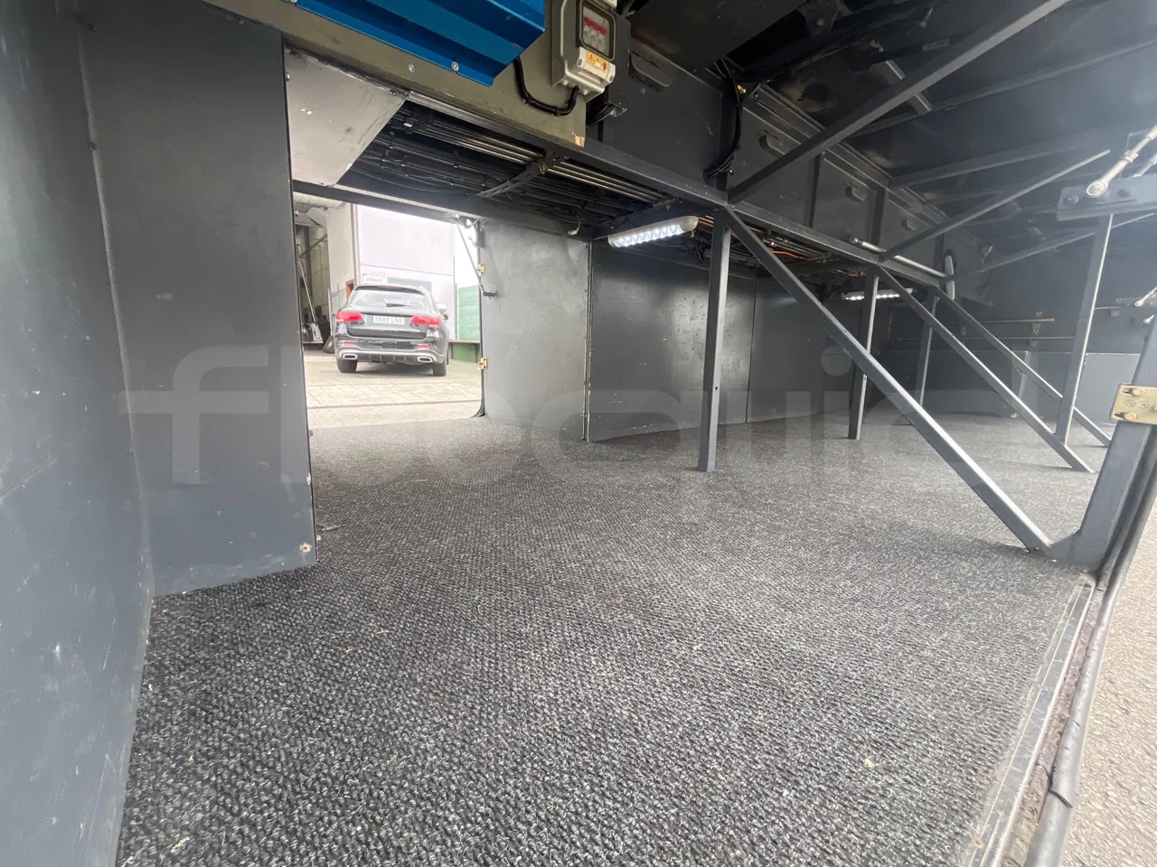 Scania Touring HD 3A8T33A - EUR6 - 331kW - 13.7m - internal frame rust check