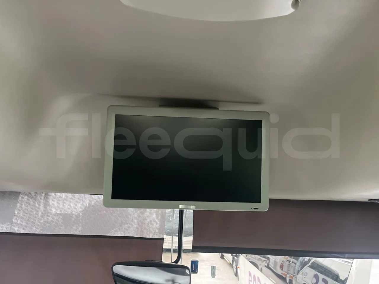 Scania Touring HD 3A8T33A - EUR6 - 331kW - 13.7m - power outlets detail