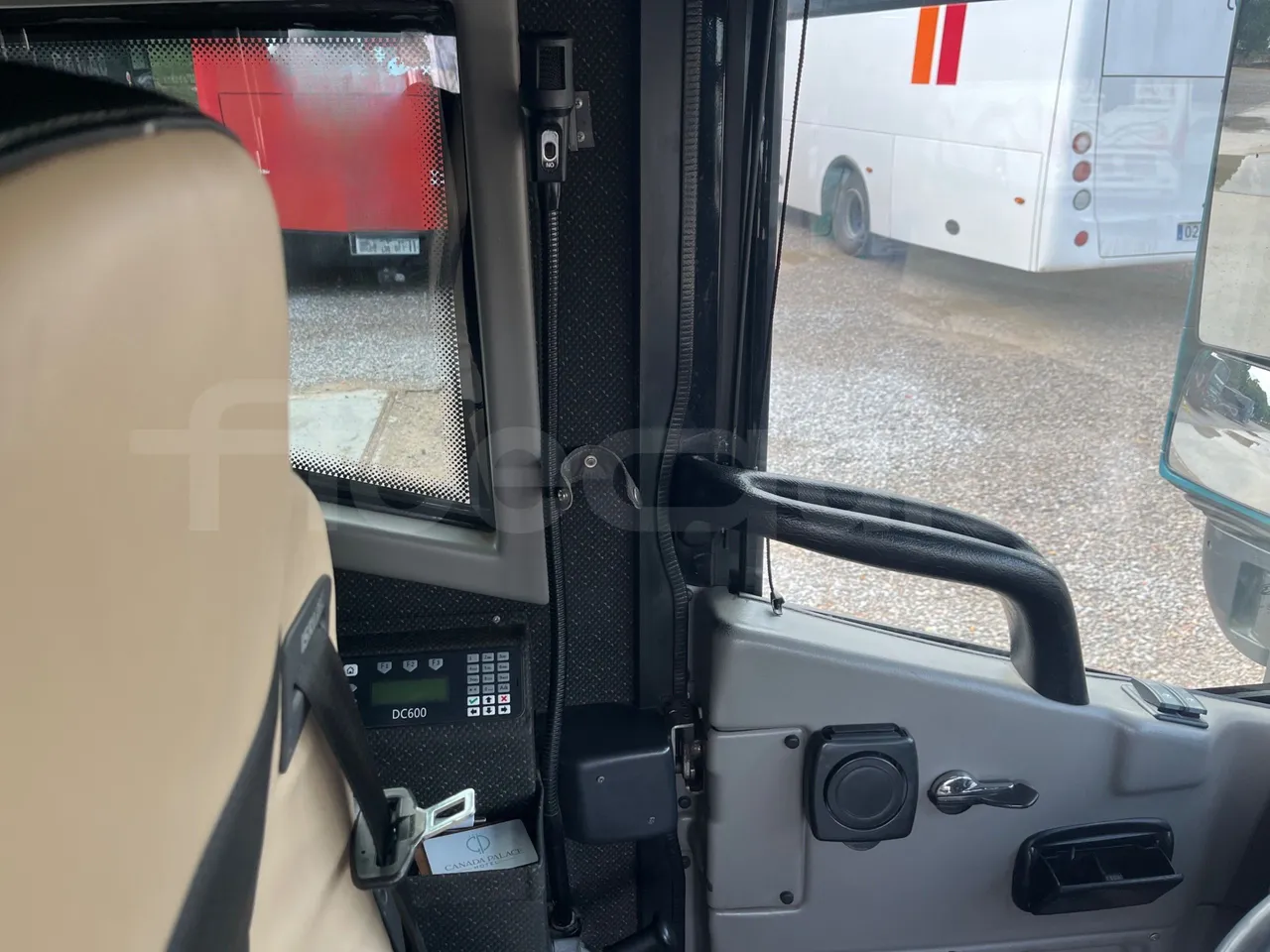 Beulas Man Glory B3RJ - Euro6 - 338kW - 14.600mt - driver microphone accessories photo