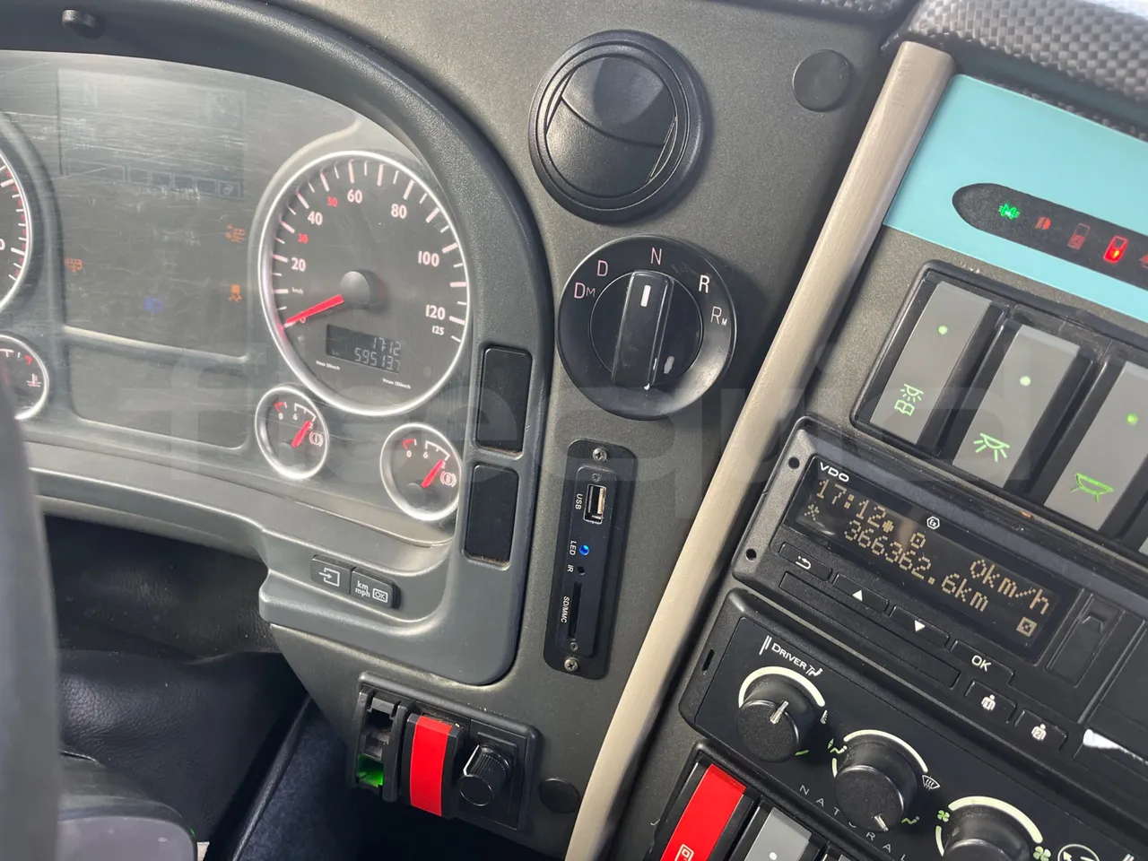 Beulas Man Glory B3RJ - Euro6 - 338kW - 14.600mt - onboard devices 2