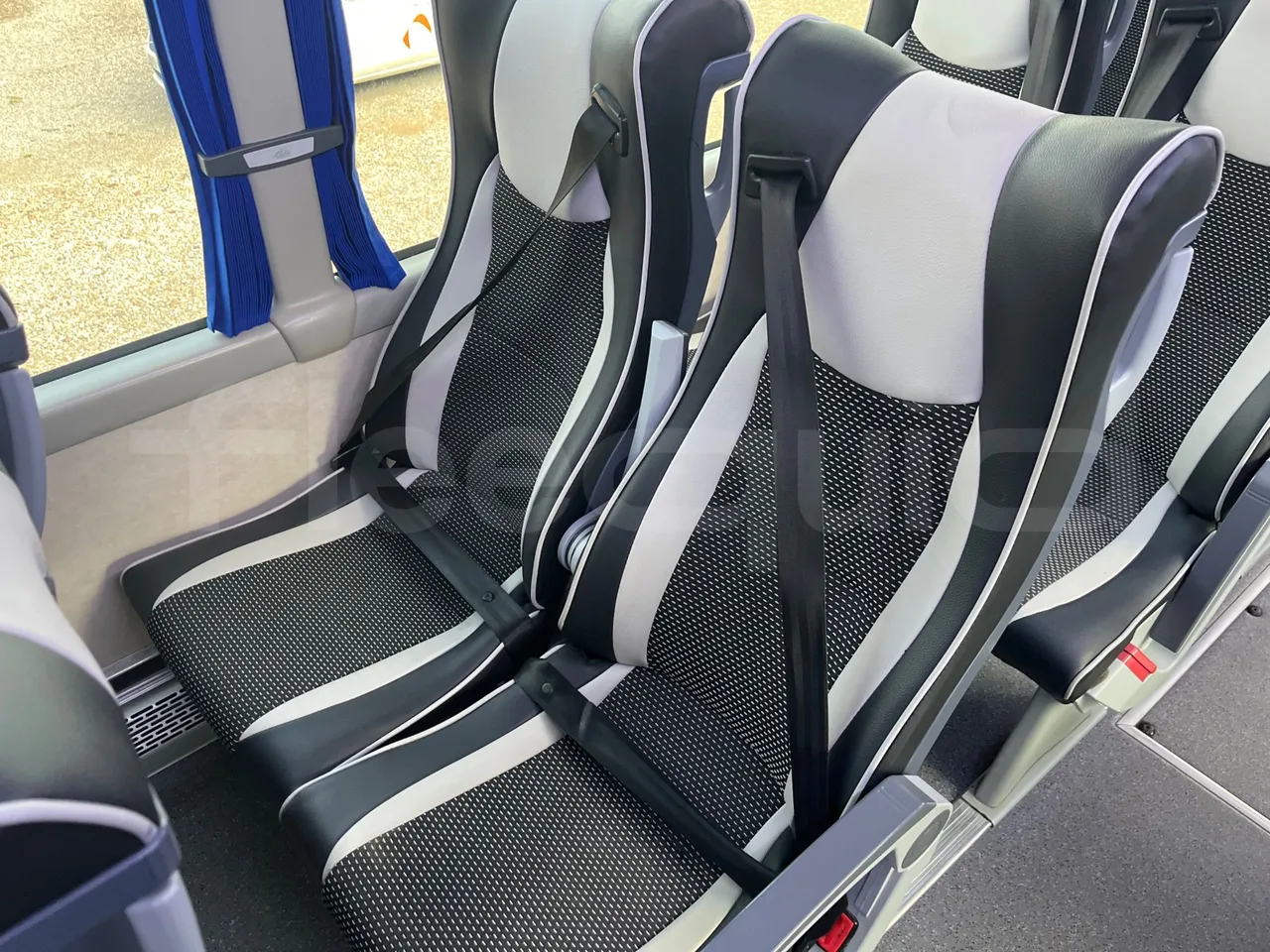 Beulas Man Glory B3RJ - Euro6 - 338kW - 14.600mt - central seat safety belt