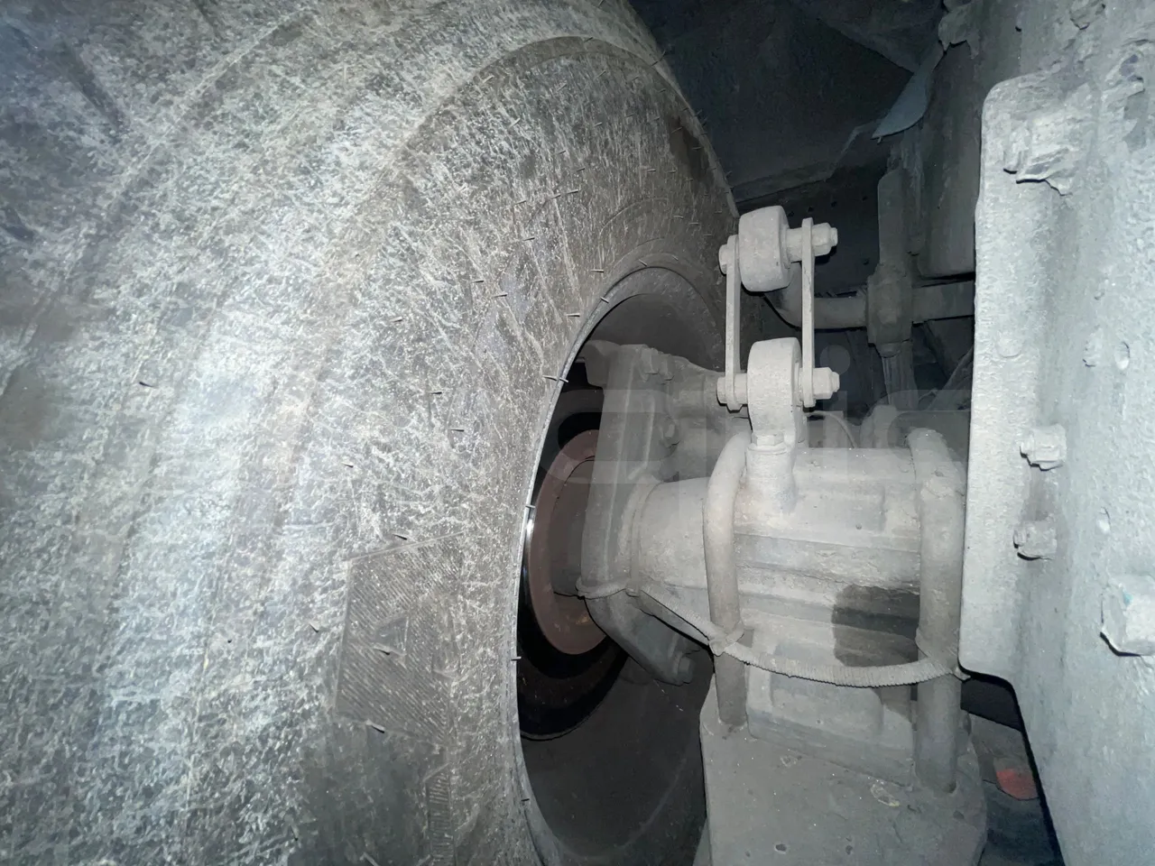 Beulas Man Glory B3RJ - Euro6 - 338kW - 14.600mt - axle 2 discs right