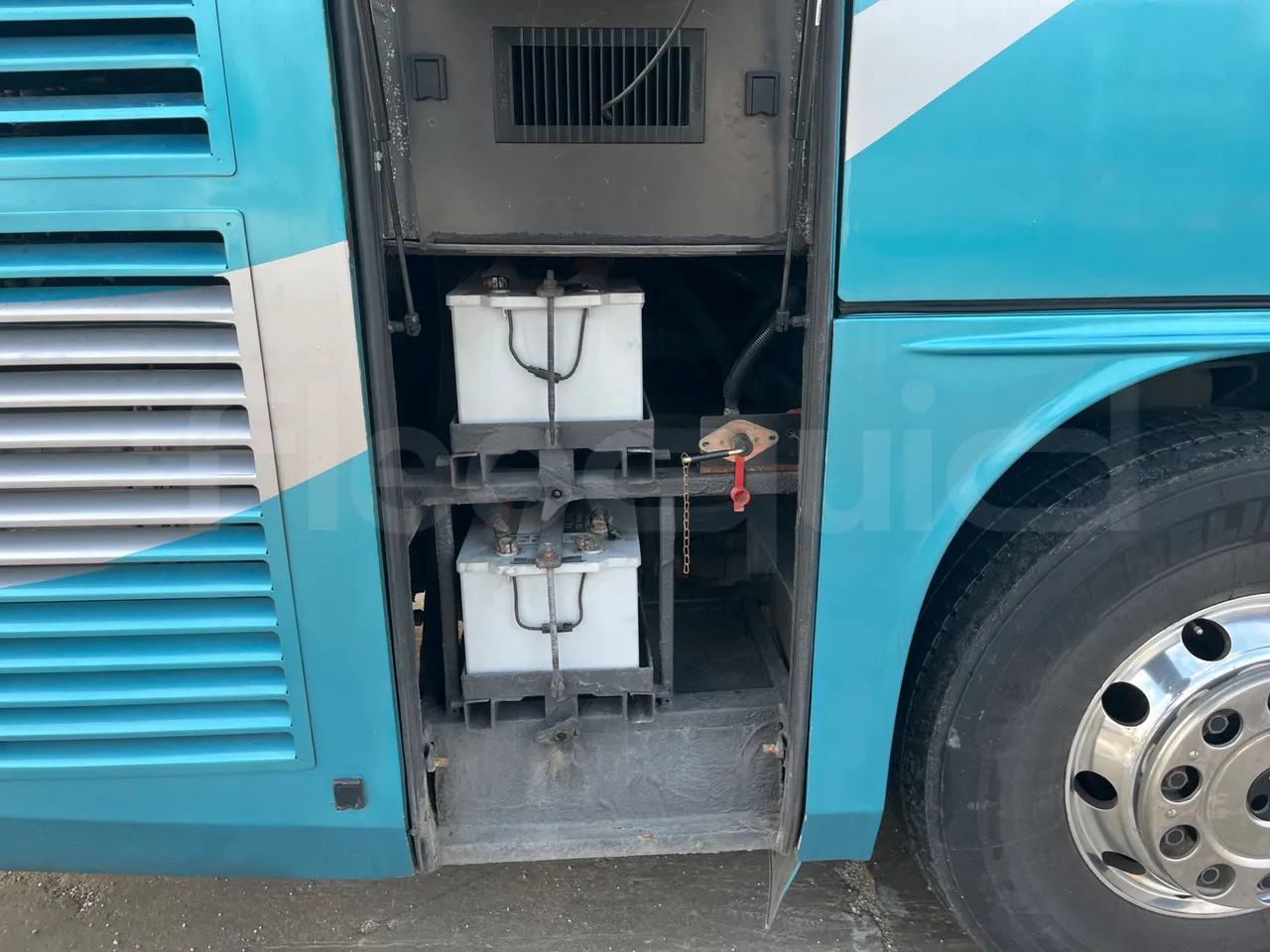 Beulas Man Glory B3RJ - Euro6 - 338kW - 14.600mt - external compartments photo