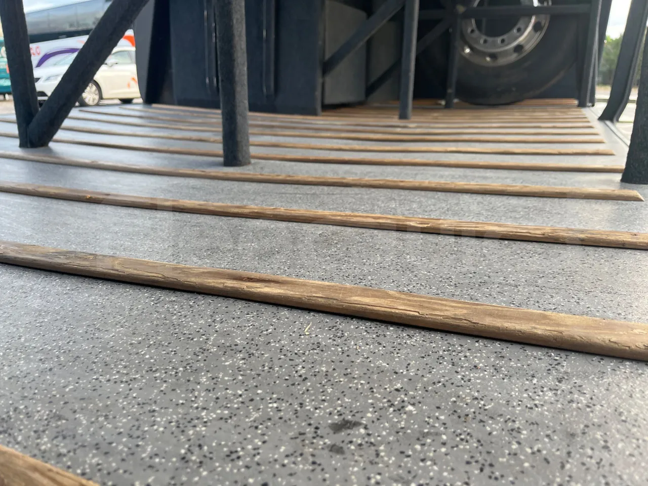 Beulas Man Glory B3RJ - Euro6 - 338kW - 14.600mt - under carpet photo