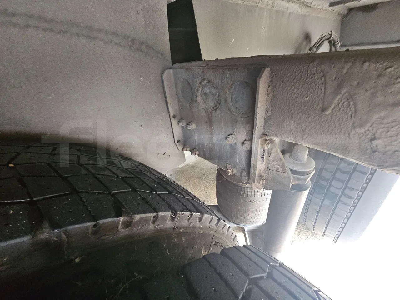 Scania Irizar K124EB-6X2/ Euro 3 - 309 Kw - 12.85 Mt - axel 2 air springs 2 right