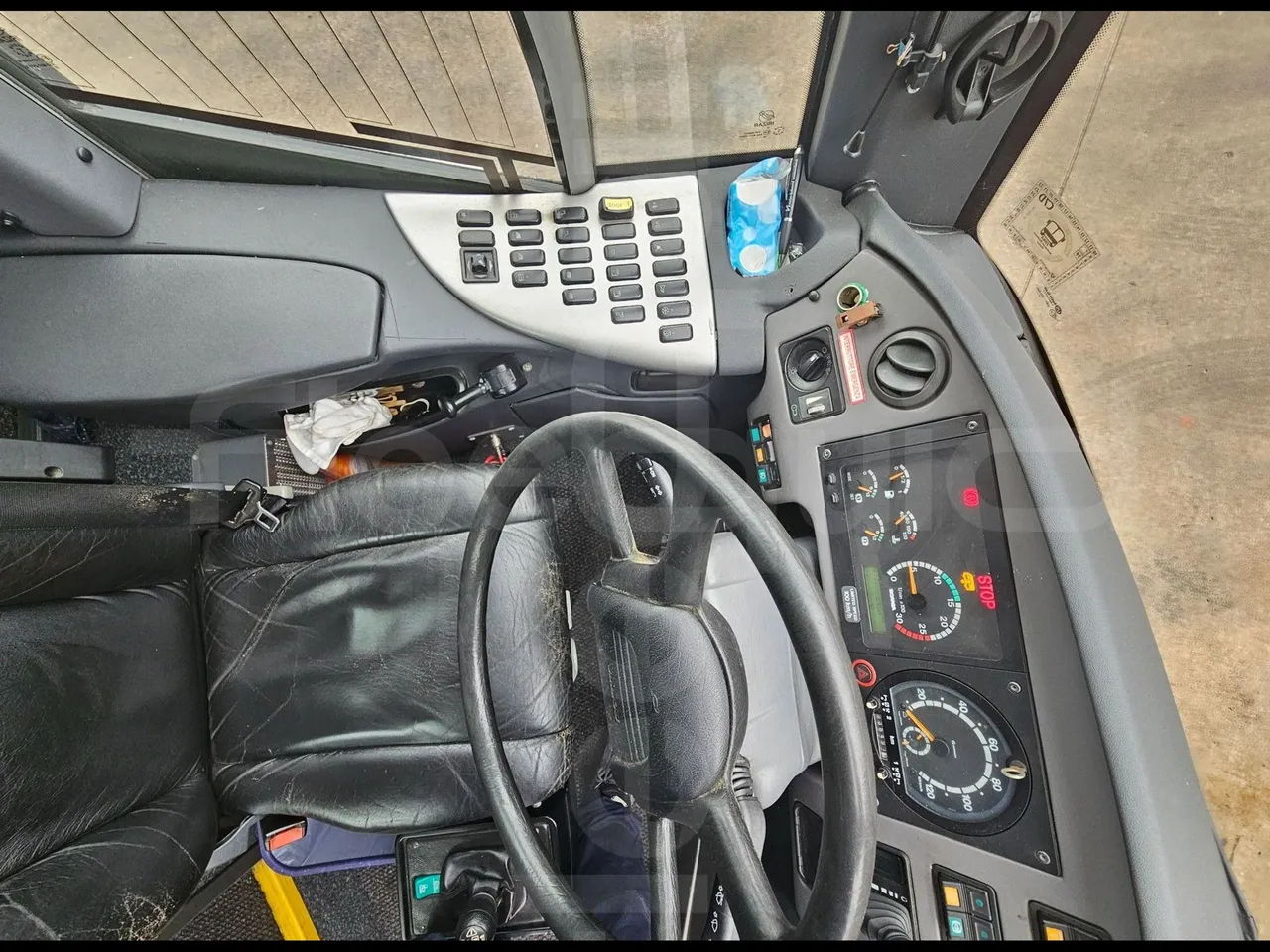 Scania Irizar K124EB-6X2/ Euro 3 - 309 Kw - 12.85 Mt - onboard devices 2
