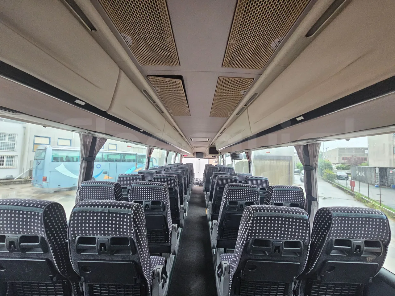 Scania Irizar K124EB-6X2/ Euro 3 - 309 Kw - 12.85 Mt - overhead compartments photo