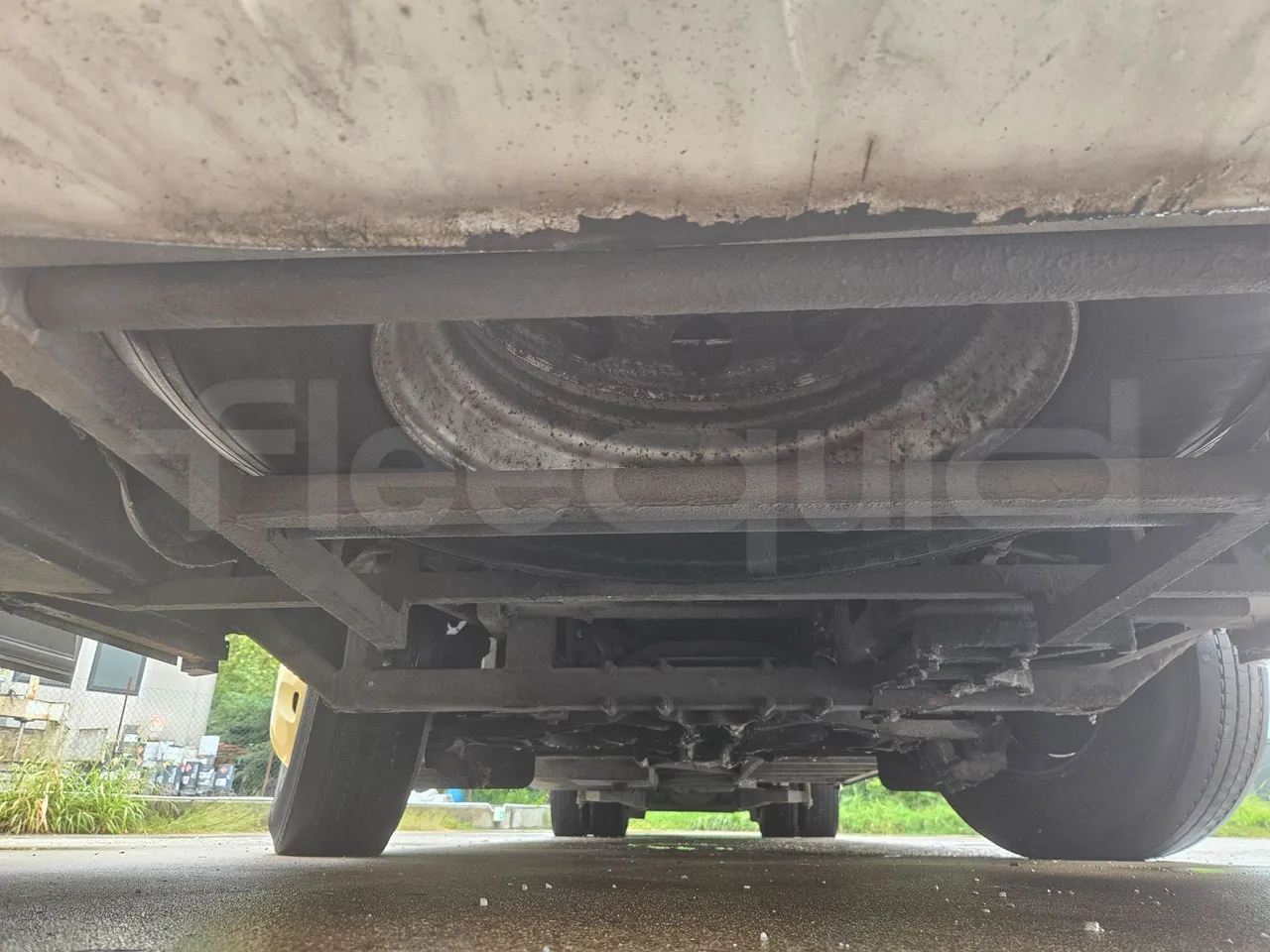 Scania Irizar K124EB-6X2/ Euro 3 - 309 Kw - 12.85 Mt - front undercarriage from front