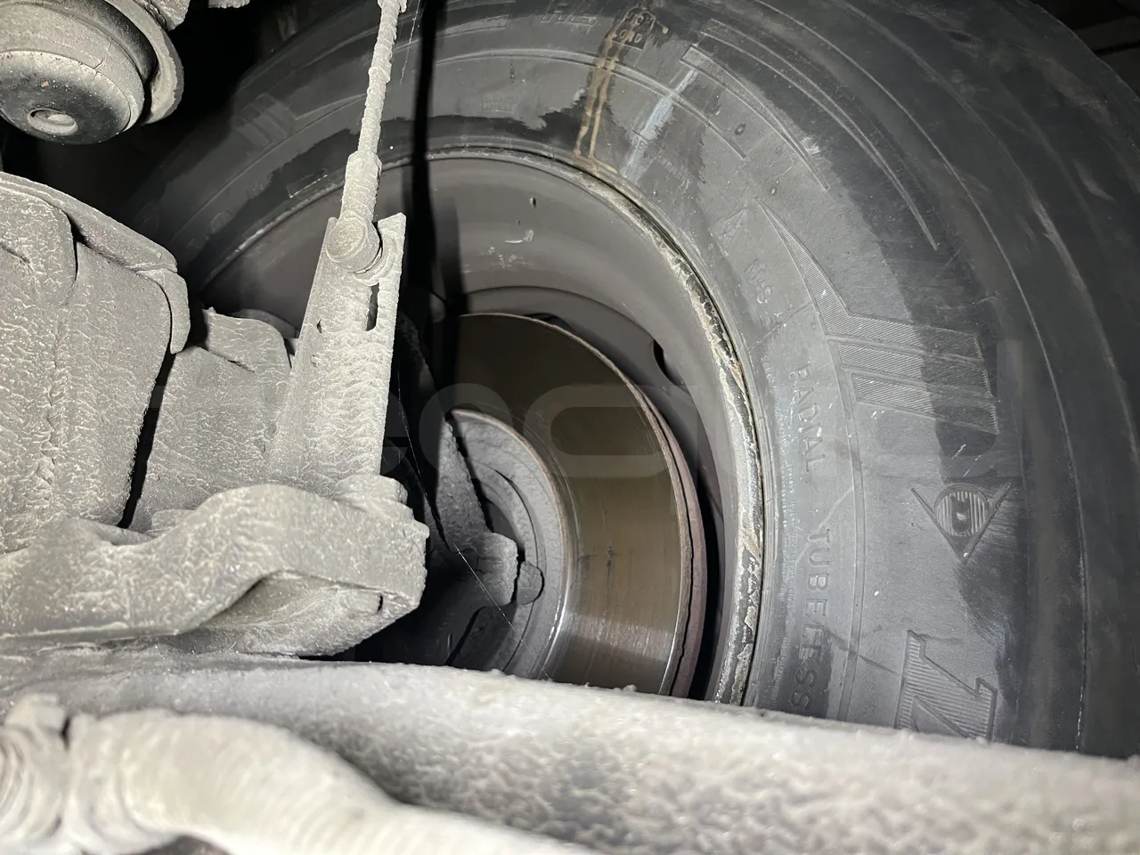 Mercedes-Benz Integro - Second Axle Discs Left Side