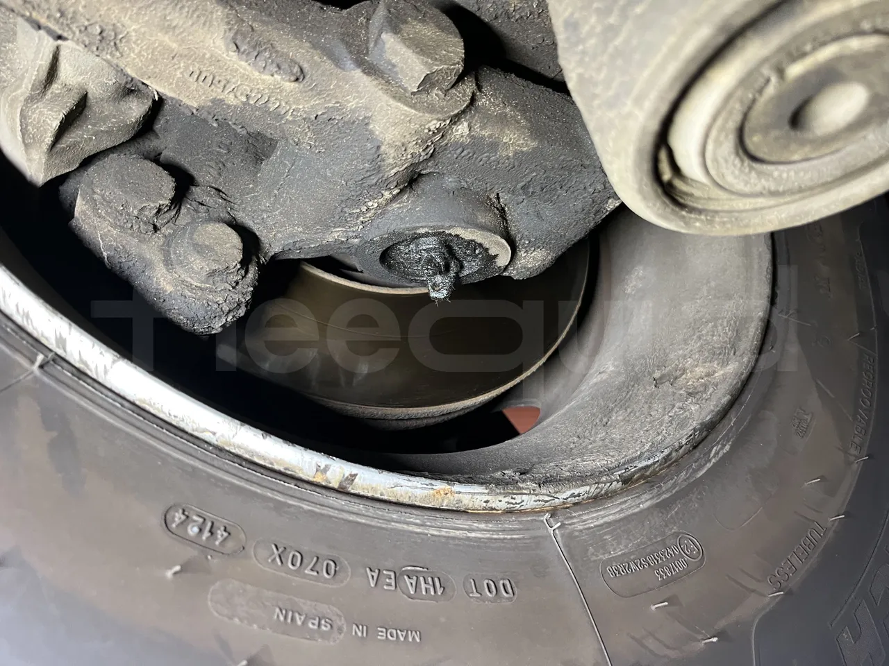 Mercedes-Benz Integro - First Axle Discs Right Side