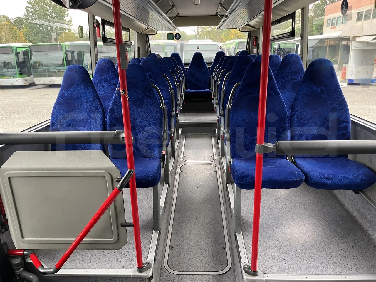 Mercedes-Benz Integro - Reverse Seats From Middle Position