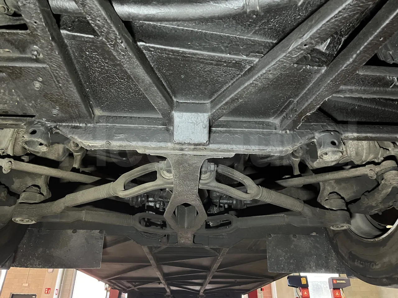 Mercedes-Benz Integro - First Axle Central