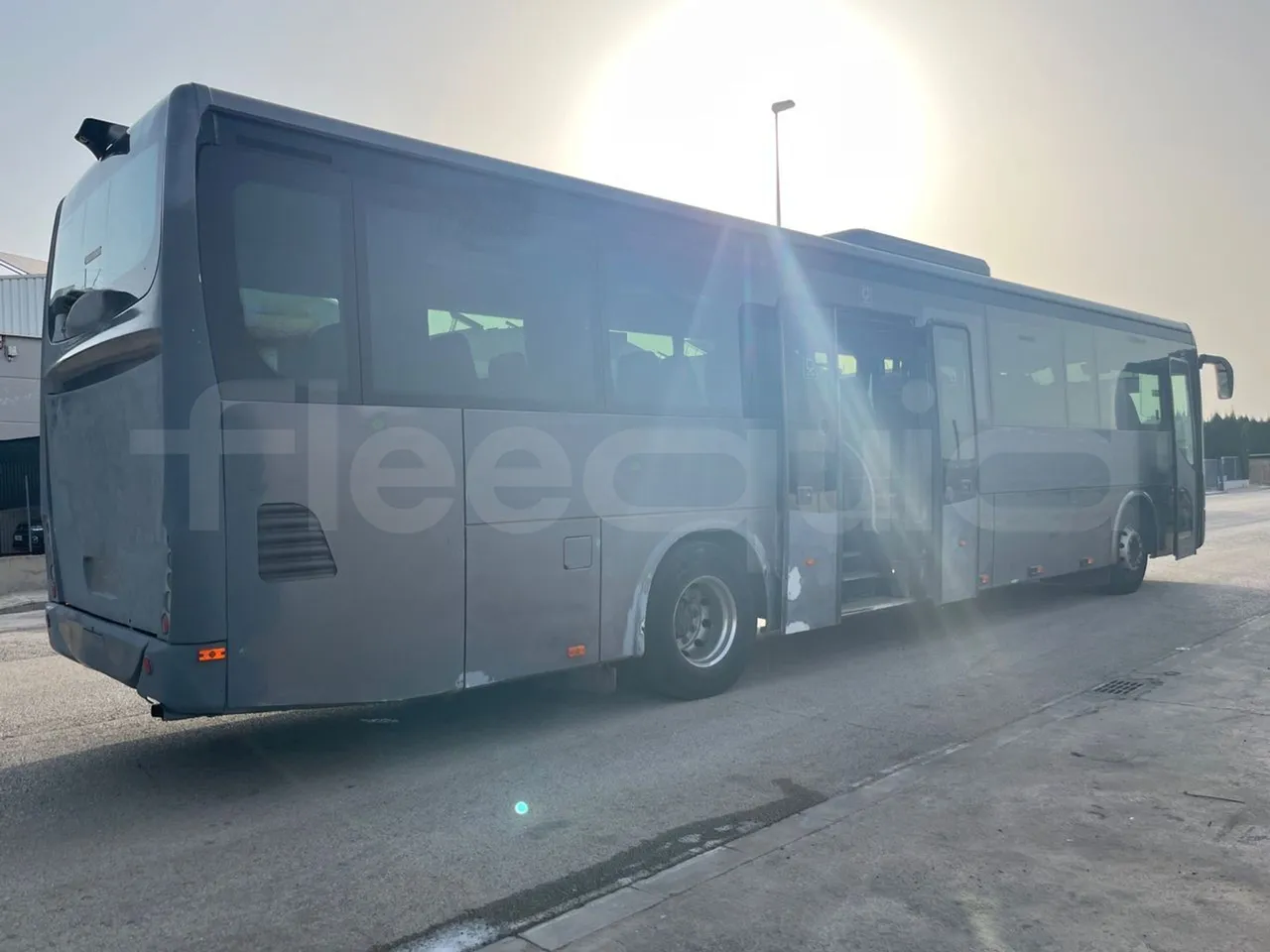 Irisbus Arway 160/01 - EUR5 - 243kW - 12.756m - 3/4 right rear doors open