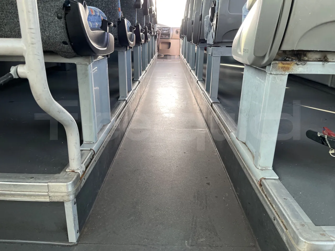 Irisbus Arway 160/01 - EUR5 - 243kW - 12.756m - seat brackets photo