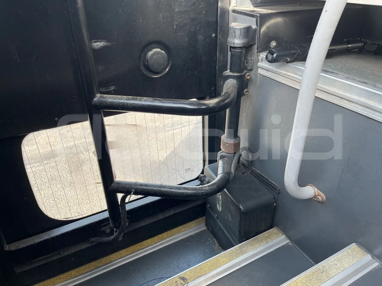 Irisbus Arway 160/01 - EUR5 - 243kW - 12.756m - door mechanism photo