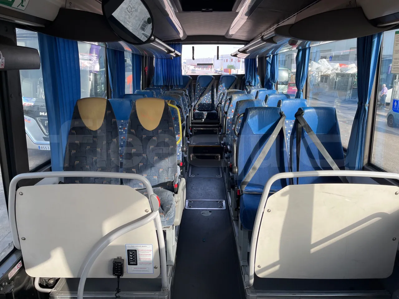 Irisbus Arway 160/01 - EUR5 - 243kW - 12.756m - reverse view middle aisle
