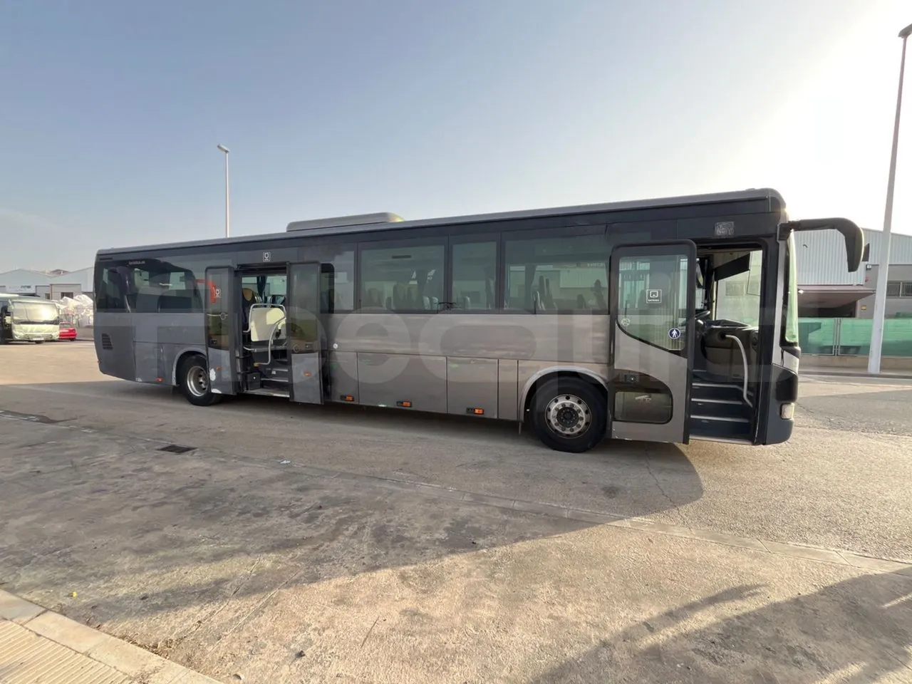 Irisbus Arway 160/01 - EUR5 - 243kW - 12.756m - right side doors open